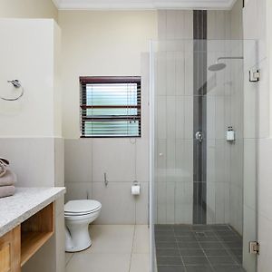 Four Bedroom Chalet Splash pool
